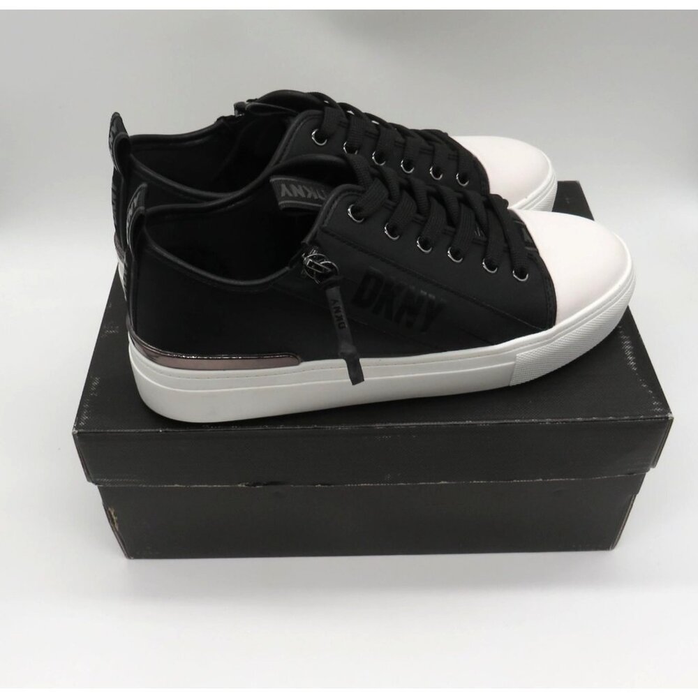 DKNY Women's Black White Low-Top Sneakers 8M Leather Man-Made Material NEW